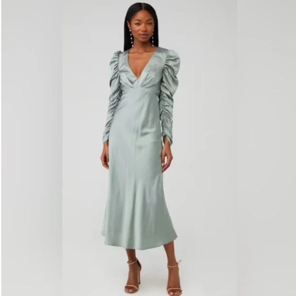 Line & Dot Green V-Neck Puff Sleeve Dress